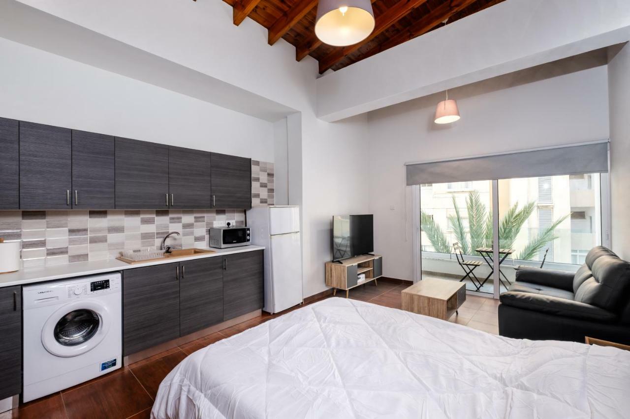 The Loft Studio Appartement Larnaca Buitenkant foto